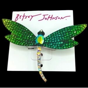 ✨️💚NWT STATEMENT DRAGONFLY RING / CRYSTAL STUDS/ BETSEY JOHNSON ✨️💚